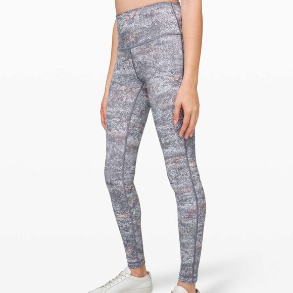LULULEMON Sz 2 Wunder Under High-Rise Tight 28" Full-On Luxtreme Yoga - Size 2 - Picture 1 of 15